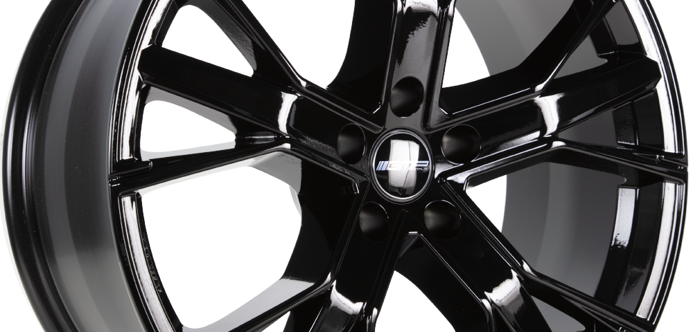 GUNNER Glossy Black 1